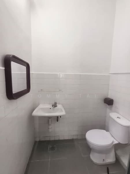 Taman Universiti Tamans Universitis untuk Untuk Dijual - RM 530,000, Mac 2026 - Bathroom - PropertyGuru.com.my