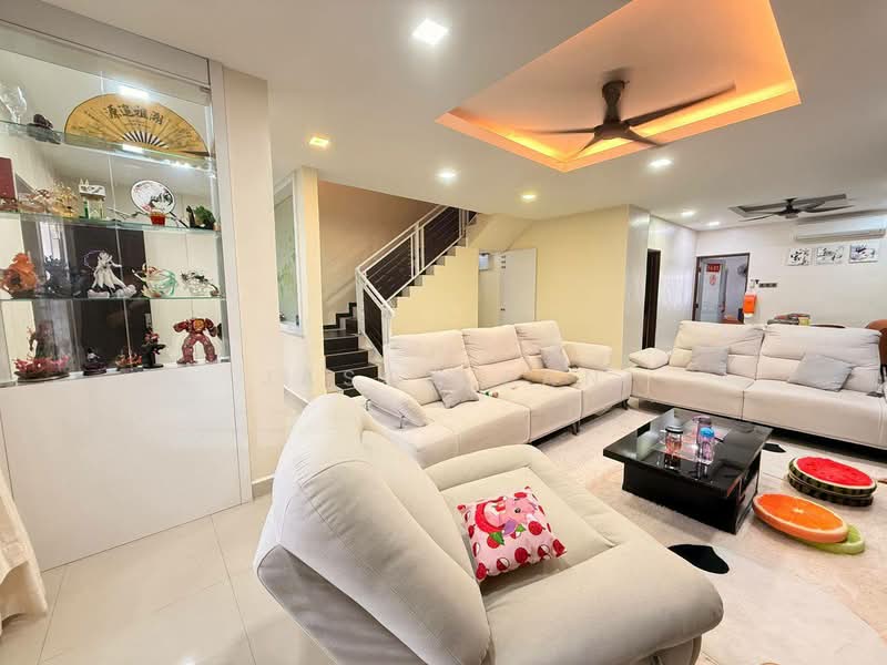Semi-Detached House for Rent in Johor Bahru (Johor) - Jasca Fan - Living Room - PropertyGuru.com.my