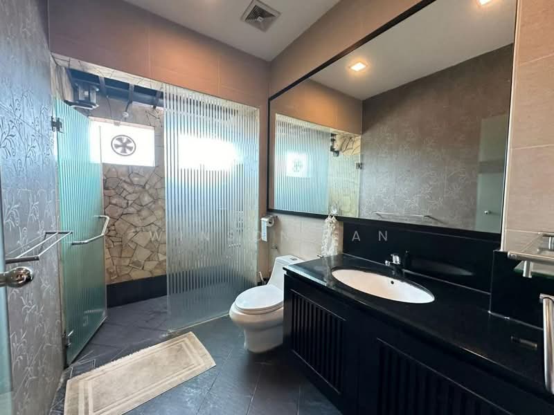 Semi-Detached House for Sale in Austin Perdana (Tebrau) - Winson Tan - Bathroom - PropertyGuru.com.my