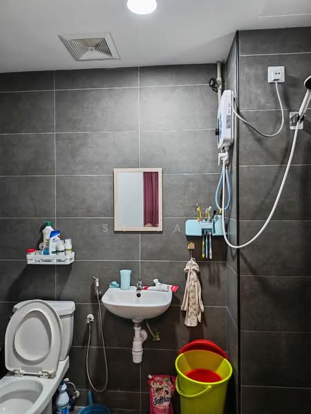 Service Residence for Sale at Midas @ Seri Alam - SY Tan - Bathroom - PropertyGuru.com.my