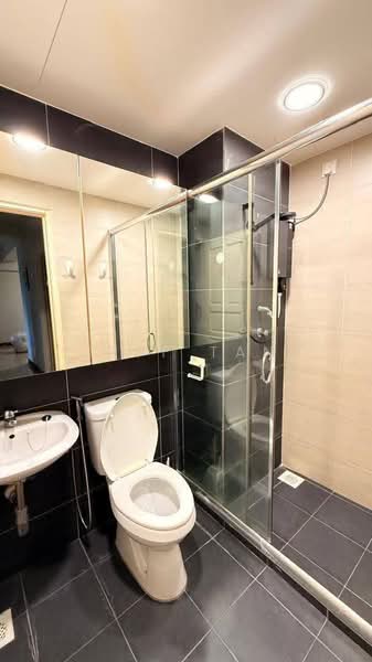 Condominium for Sale at Kinta Riverfront Hotel & Suites - Jeff Tan - Bathroom - PropertyGuru.com.my