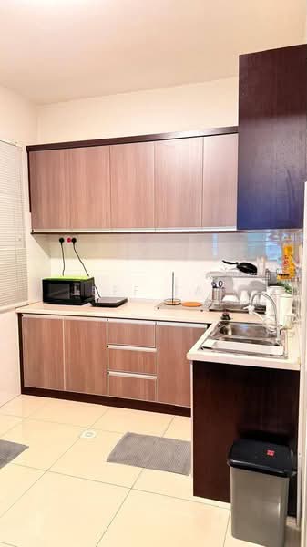 Condominium for Sale at Kinta Riverfront Hotel & Suites - Jeff Tan - Kitchen - PropertyGuru.com.my