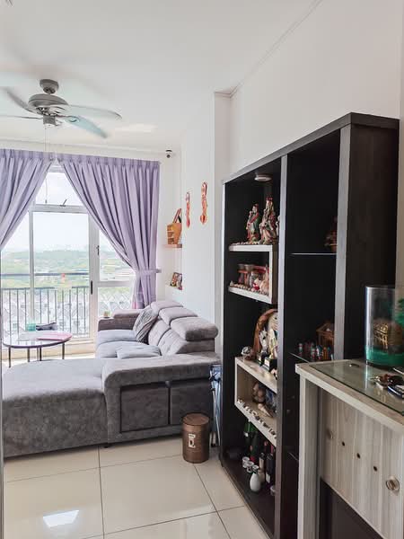 Service Residence for Sale at Midas @ Seri Alam - Quek . - Living Room - PropertyGuru.com.my