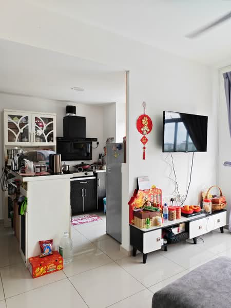 Service Residence for Sale at Midas @ Seri Alam - Quek . - Kitchen - PropertyGuru.com.my