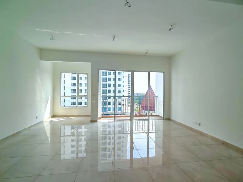 Condominium for Sale at Lucerne Residences - TC Tong Loh - Living Room - PropertyGuru.com.my