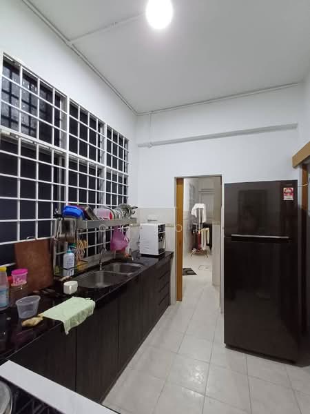 2-storey Terraced House for Rent in Sungai Ara (Penang) - CK Goh - Kitchen - PropertyGuru.com.my