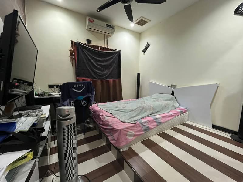 Pantai Jerejak untuk Untuk Dijual - RM 800,000, Mac 2026 - Bedroom - PropertyGuru.com.my