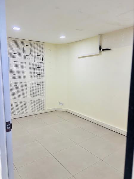 Shop / Office for Rent in Taman Molek (Johor Bahru) - Shirley Haw - PropertyGuru.com.my