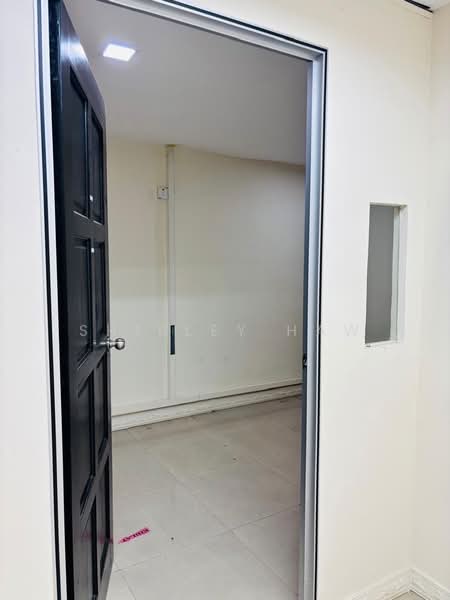 Shop / Office for Rent in Taman Molek (Johor Bahru) - Shirley Haw - PropertyGuru.com.my