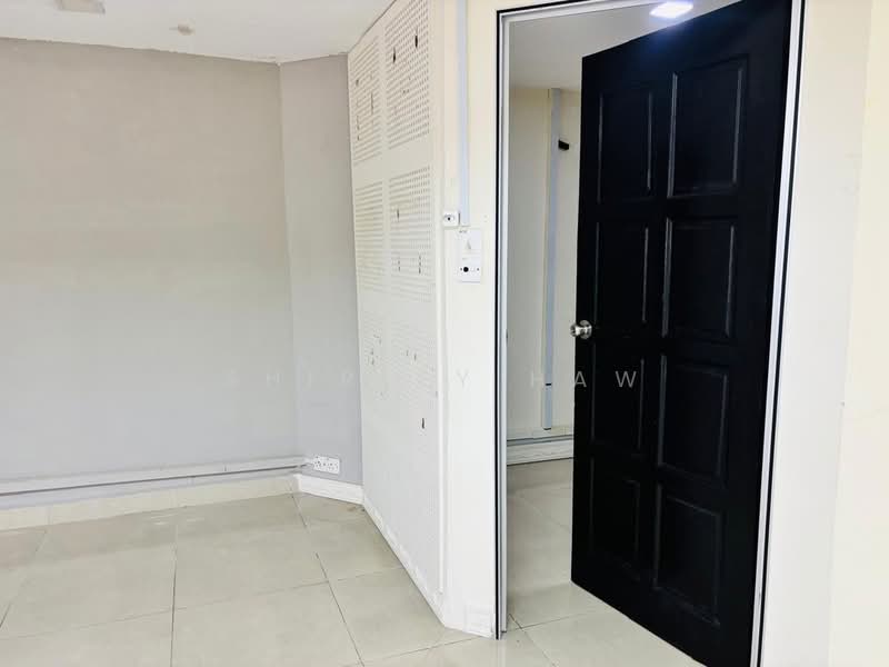 Shop / Office for Rent in Taman Molek (Johor Bahru) - Shirley Haw - PropertyGuru.com.my