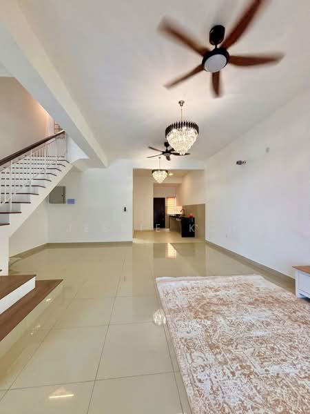 2-storey Terraced House for Rent in Bandar Bukit Raja (Klang) - Jessie Koh - Living Room - PropertyGuru.com.my