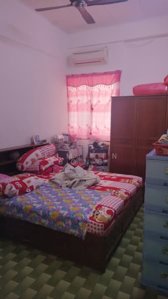 Taman Megah Kepong untuk Untuk Dijual - RM 930,000, Mac 2026 - Bedroom - PropertyGuru.com.my