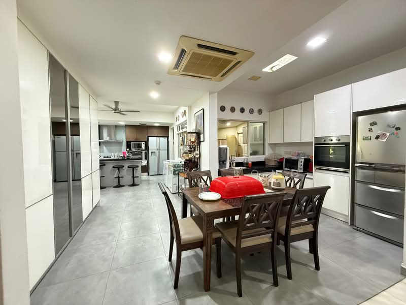 Kampung Tunku untuk Untuk Dijual - RM 5,500,000, Feb 2026 - Kitchen - PropertyGuru.com.my