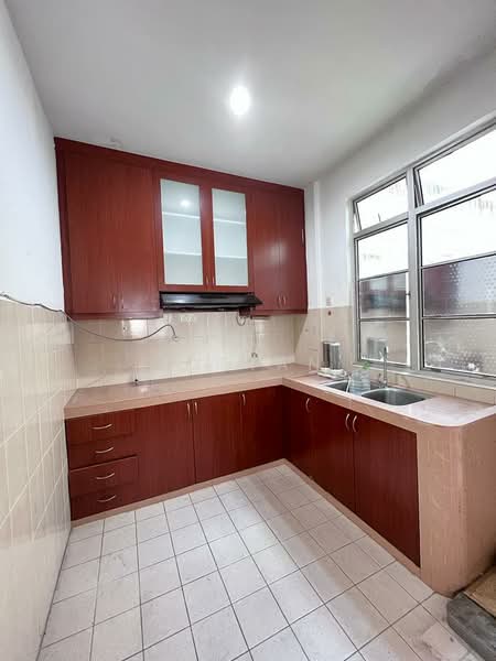 Apartment for Sale at Villa Bestari Apartment - SY Tan - Kitchen - PropertyGuru.com.my