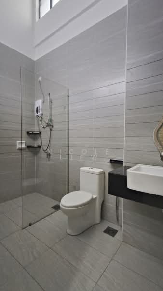 Eco Summer untuk Untuk Disewa - RM 5,000 /bulan, Mac 2026 - Bathroom - PropertyGuru.com.my