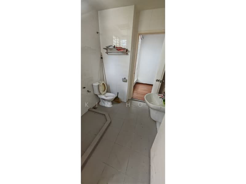 2-storey Terraced House for Sale in Taman TTDI Grove (Kajang) - Kin Hoe - Bathroom - PropertyGuru.com.my