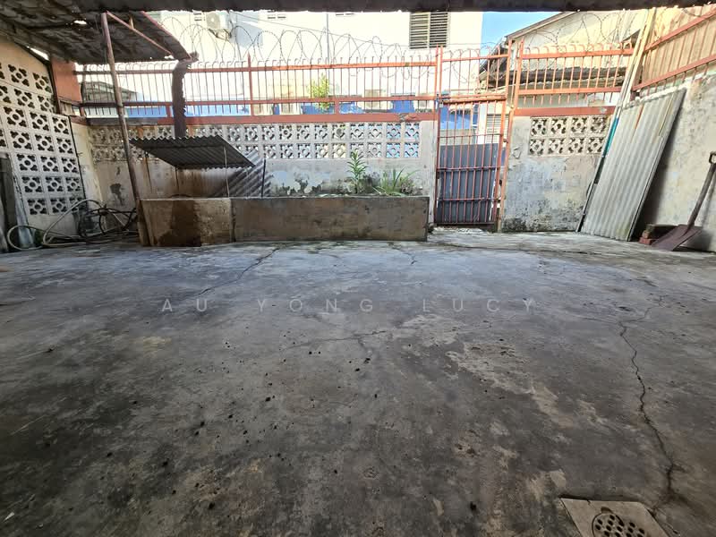 1-storey Terraced House for Sale in Taman Iskandar (Johor Bahru) - Au Yong Lucy - Back yard - PropertyGuru.com.my