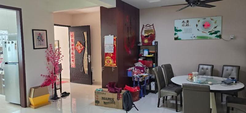 Kondominium untuk Dijual di Pine Residence - Jeff Ooi - Living Room - PropertyGuru.com.my