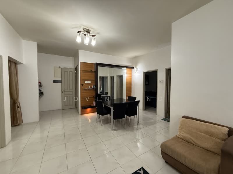 Condominium for Rent at Bayswater Resort Condominium - Jovin Pang - Living Room - PropertyGuru.com.my