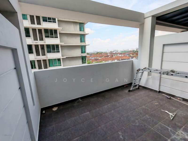 Kediaman Servis untuk Disewa di Akademik Suite - Joyce Gan - Balcony - PropertyGuru.com.my