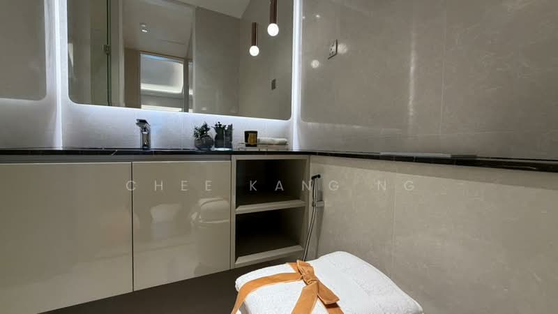 Service Residence for Sale at Pavilion Square - Chee Kang Ng - Bathroom - PropertyGuru.com.my