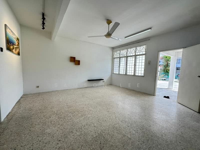 2-storey Terraced House for Sale in Rawang (Selangor) - Samson Lee - Living Room - PropertyGuru.com.my