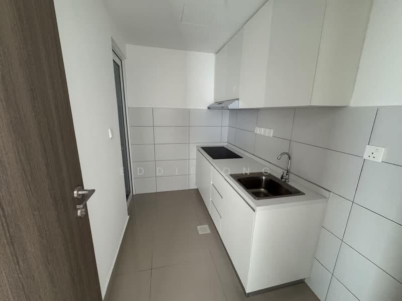 Service Residence for Sale at Vista Tiara (MBW Bay) - Eddie Ong - Kitchen - PropertyGuru.com.my
