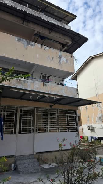 Flat for Sale at Flat Taman Ungku Tun Aminah - Soon . - Exterior - PropertyGuru.com.my