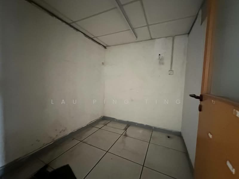 Office for Rent in Johor Bahru (Johor) - Lau Ping Ting - Interior - PropertyGuru.com.my