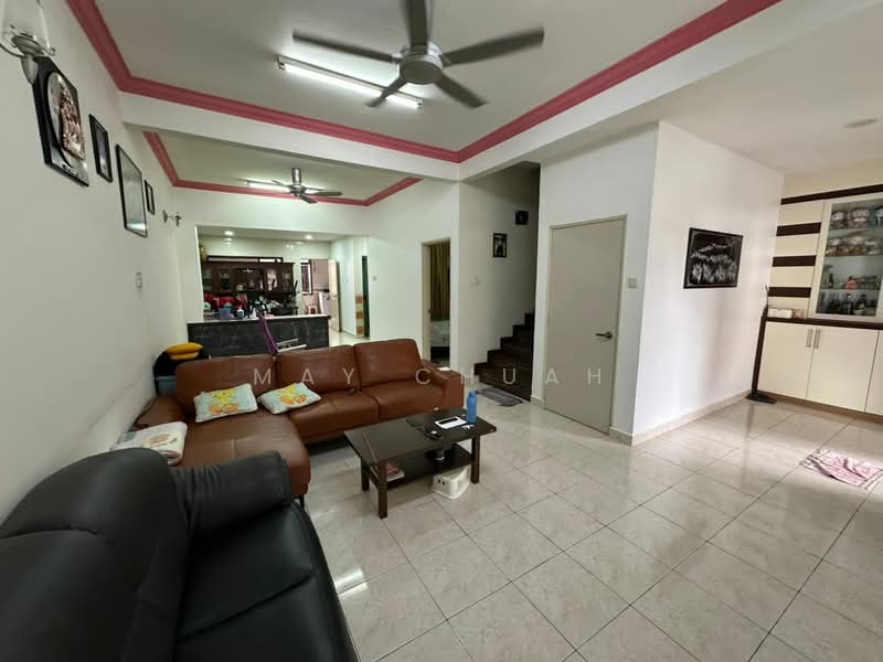 2-storey Terraced House for Sale in Johor Bahru (Johor) - May Chuah - Living Room - PropertyGuru.com.my