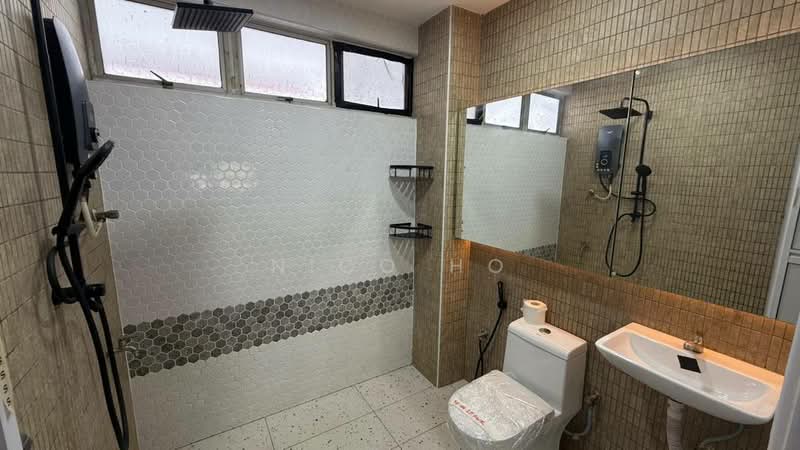 2.5-storey Terraced House for Sale in Taman Pelangi (Johor Bahru) - Nico Ho - Bathroom - PropertyGuru.com.my
