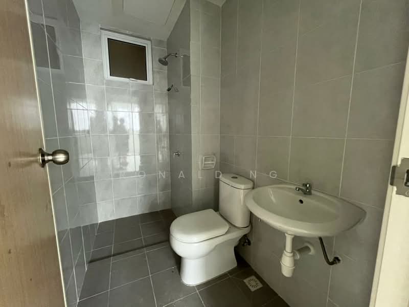 Kondominium untuk Dijual di i-Santorini - Ronald Ng - Bathroom - PropertyGuru.com.my