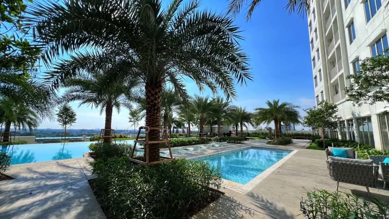 Service Residence for Rent at The Tresor @ Gravit8 - John Tee - Exterior - PropertyGuru.com.my