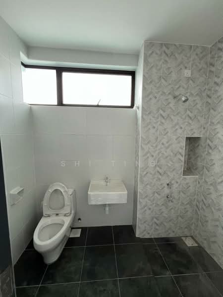 2-storey Terraced House for Sale in Taman Austin Duta (Tebrau) - Shi Ting - Bathroom - PropertyGuru.com.my
