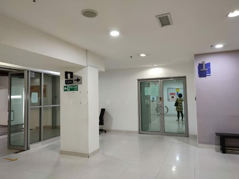 Office for Rent in Bandar Sri Damansara (Selangor) - Connie Ng - Corridor - PropertyGuru.com.my