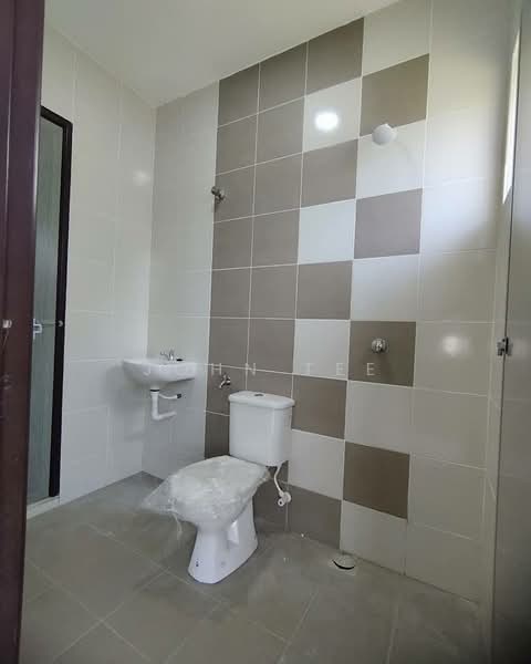 2-storey Terraced House for Sale in Taman Andalas Jaya (Klang) - John Tee - Bathroom - PropertyGuru.com.my