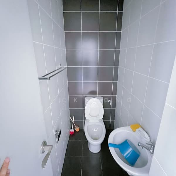 Austin Regency (Pangsapuri Austin Perdana) untuk Untuk Disewa - RM 2,550 /bulan, Feb 2026 - Bathroom - PropertyGuru.com.my