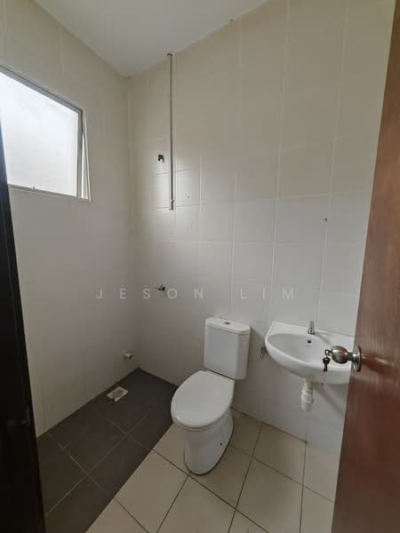 2-storey Terraced House for Sale in Bandar Parklands (Klang) - Jeson Lim - Bathroom - PropertyGuru.com.my