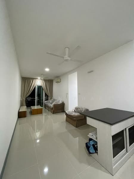Southbank Residence untuk Untuk Disewa - RM 2,500 /bulan, Feb 2026 - Living Room - PropertyGuru.com.my
