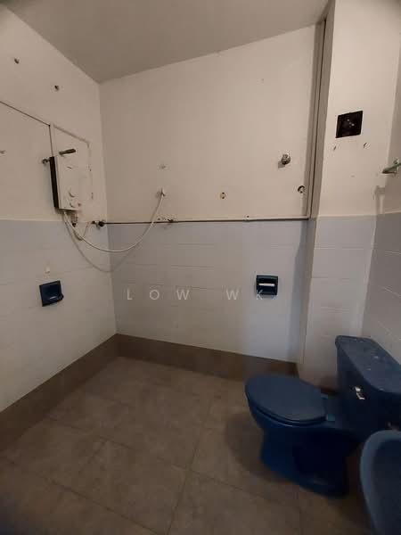 Rumah Teres 2 Tingkat untuk Dijual di Taman Bukit Desa (Taman Desa) - LOW WK - Bathroom - PropertyGuru.com.my