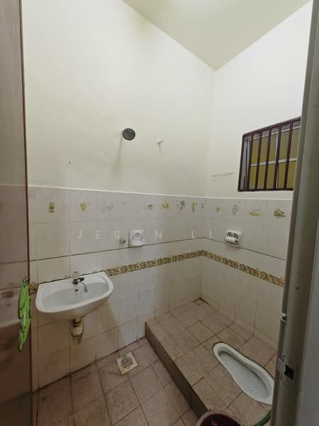 2-storey Terraced House for Sale in Bandar Bukit Tinggi 2 (Klang) - Jeson Lim - Bathroom - PropertyGuru.com.my
