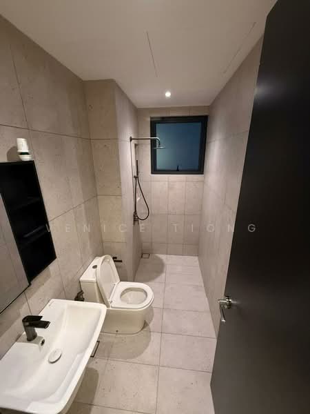 Condominium for Rent at EdgeWood Residences @ SkySanctuary - Venice Tiong - Bathroom - PropertyGuru.com.my