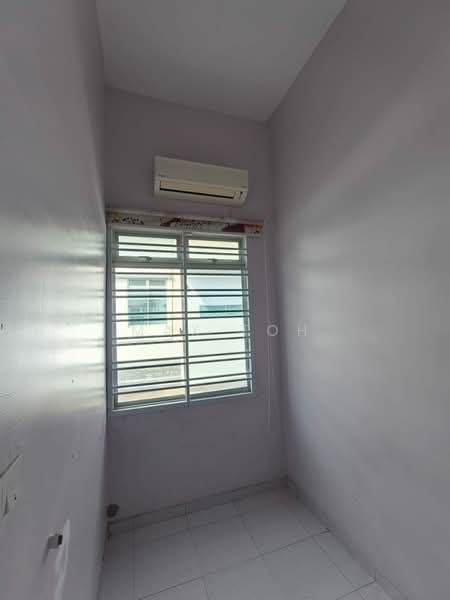 Jalan Sena Kulai 1.5 storey Endlot untuk Untuk Disewa - RM 2,400 /bulan, Feb 2026 - Interior - PropertyGuru.com.my