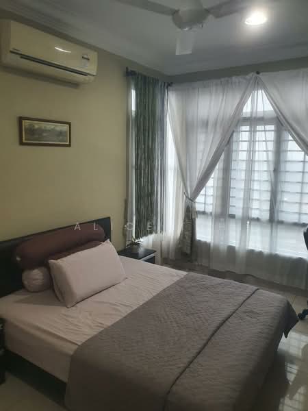 Apartment for Sale at Pangsapuri Tanah Emas (Golden Sands) - Alice Toh - Bedroom - PropertyGuru.com.my