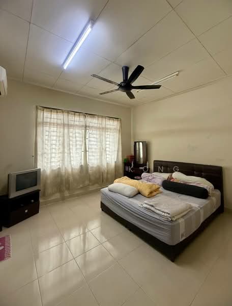 2-storey Terraced House for Sale in Bandar Dato Onn (Tebrau) - Seven Kong - Bedroom - PropertyGuru.com.my