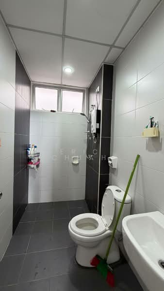 Service Residence for Sale at Larkin Heights - Eric Chuah - Bathroom - PropertyGuru.com.my