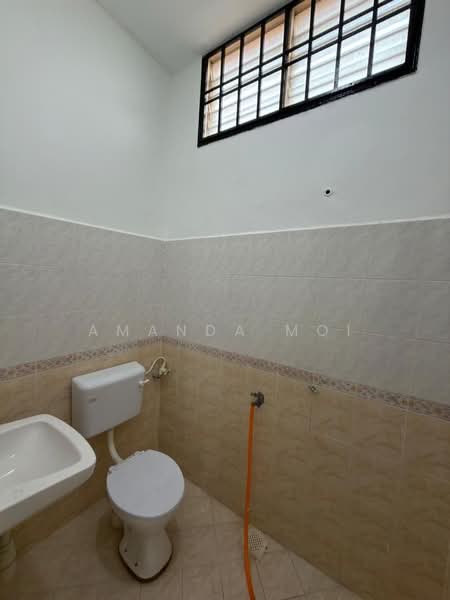 1.5-storey Terraced House for Sale in Taman Pulai Utama (Skudai) - Amanda Moi - Bathroom - PropertyGuru.com.my