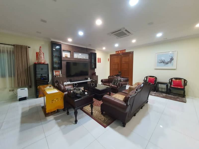 Bungalow for Sale in Batu 9 (Cheras) - Kho Daniel - Living Room - PropertyGuru.com.my