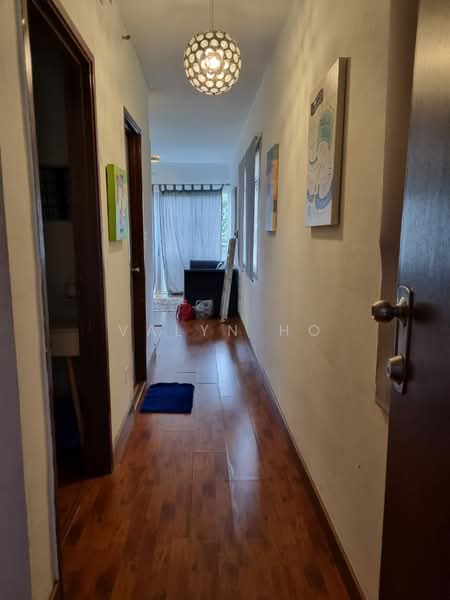 Condominium for Rent at Perdana Exclusive - Valyn Ho - Corridor - PropertyGuru.com.my