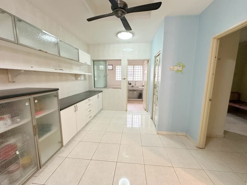 2-storey Terraced House for Sale in Taman Desa Rishah (Ipoh) - CY Lee - Kitchen - PropertyGuru.com.my
